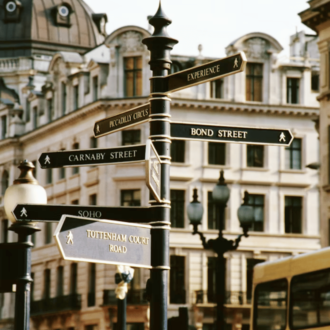 LONDON CRM – SQUARES