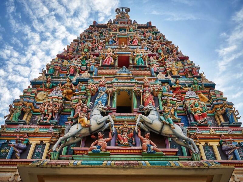 sri-mahamariamman-hindu-temple-in-kuala-lumpur_standard