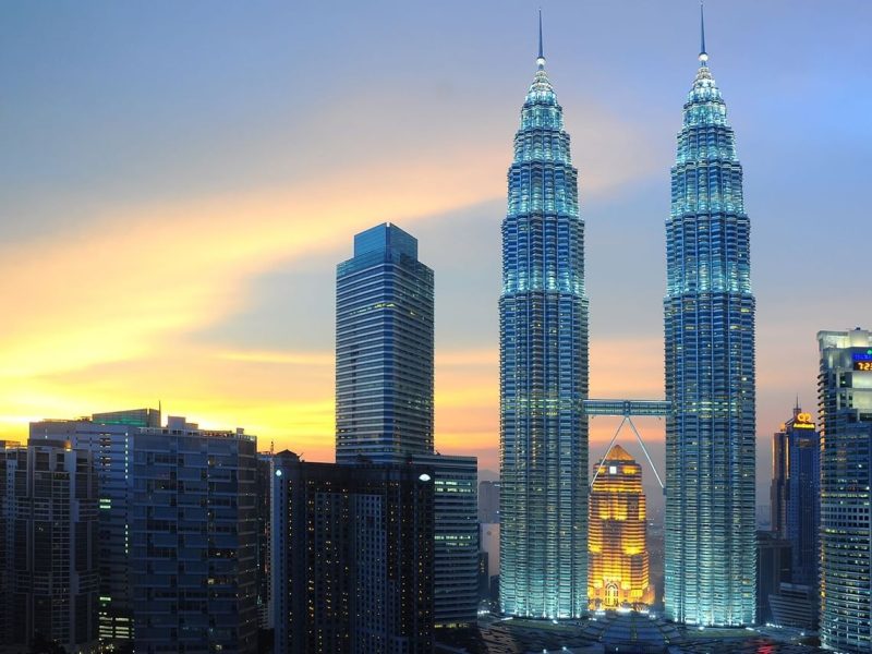 petronas-twin-towers-kuala-lumpur_standard