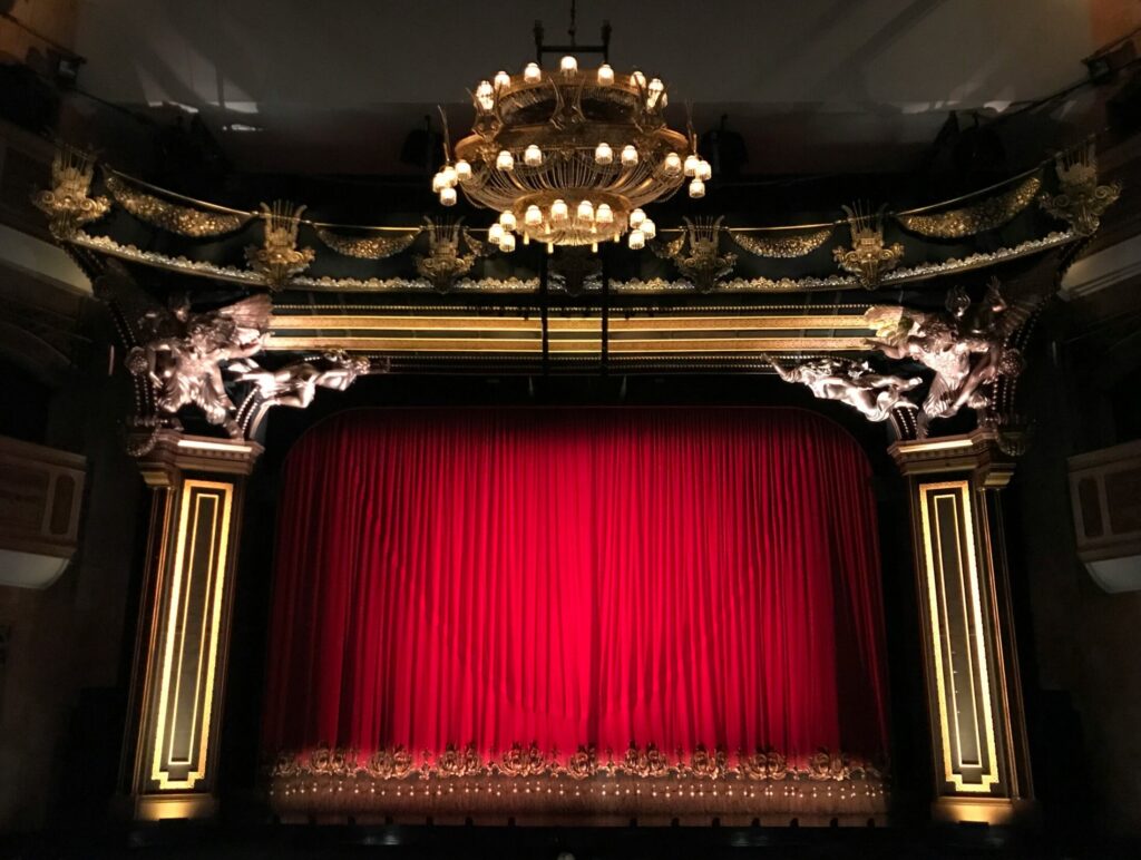 Theatre famous curtain