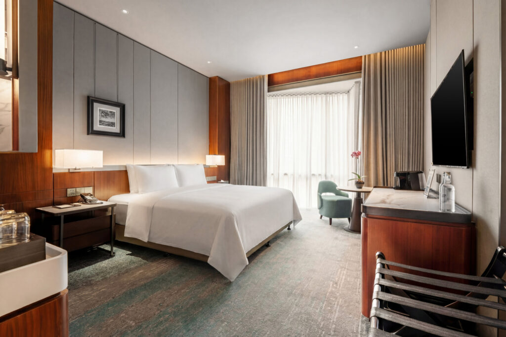 Deluxe or WAU Deluxe King